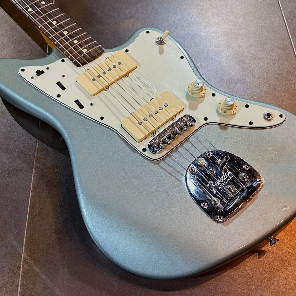 Fender USA American Vintage 62 Jazzmaster MH Ice Blue Metallic