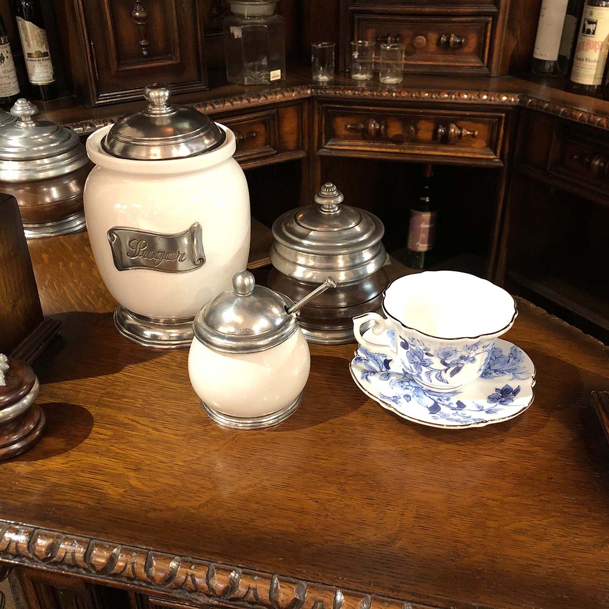 陶器とピュータ―のおしゃれなキャニスター / イタリア製 Mサイズ