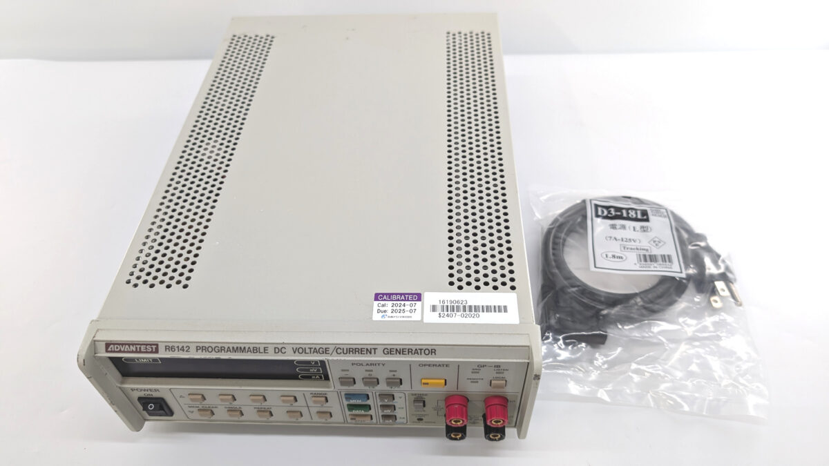 R6142 プログラマブル直流電圧/電流発生器 32V/160mA アドバンテスト S