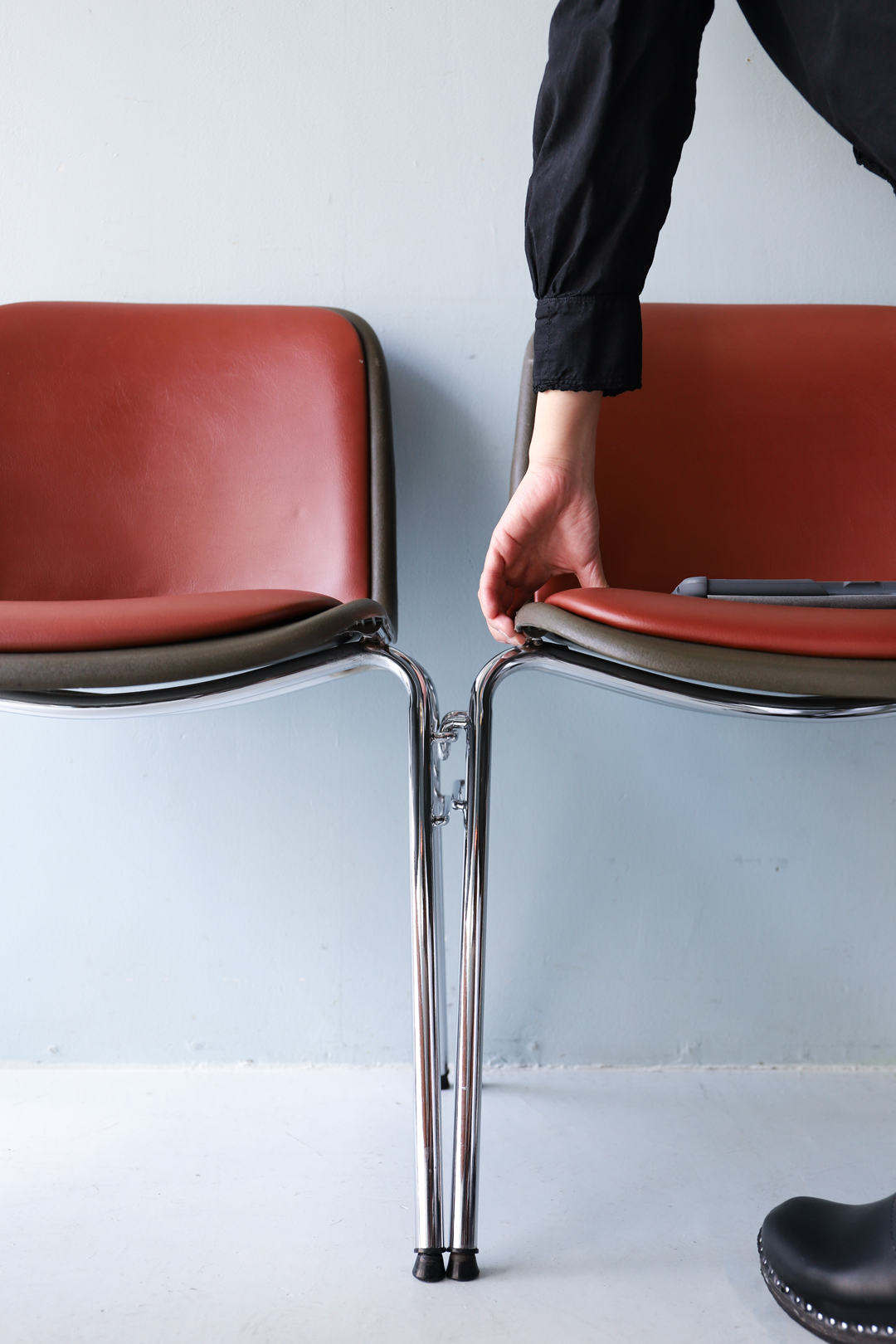 クッシュ ホウトク スタッキングチェア ヨルゲン・カストホルム ミッド