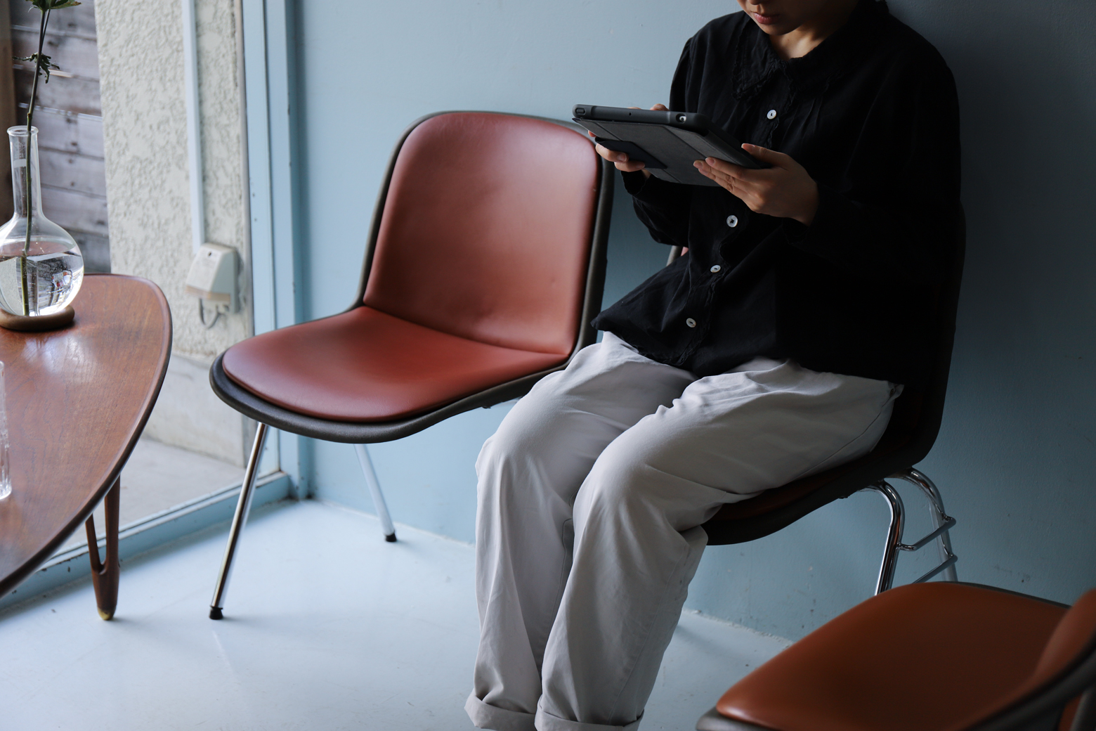 クッシュ ホウトク スタッキングチェア ヨルゲン・カストホルム ミッド