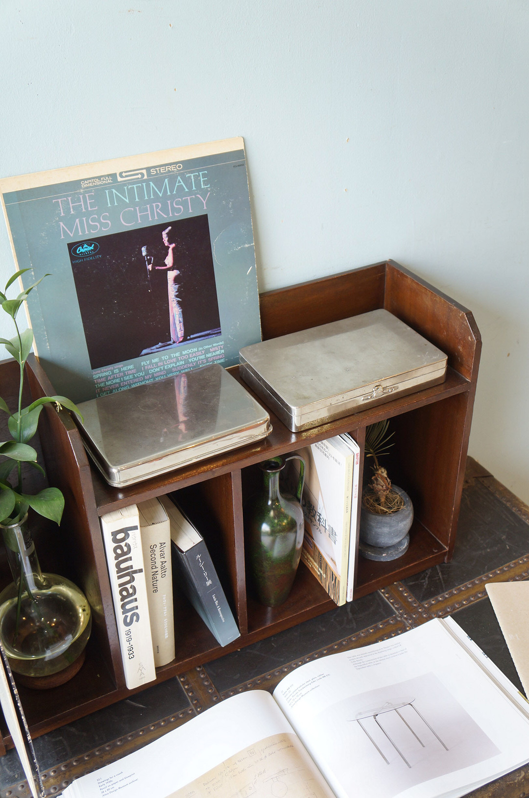 ブックスタンド 本立て 本棚 古道具 レトロモダン 収納 ディスプレイ