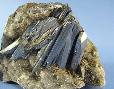 輝安鉱10（母岩付）