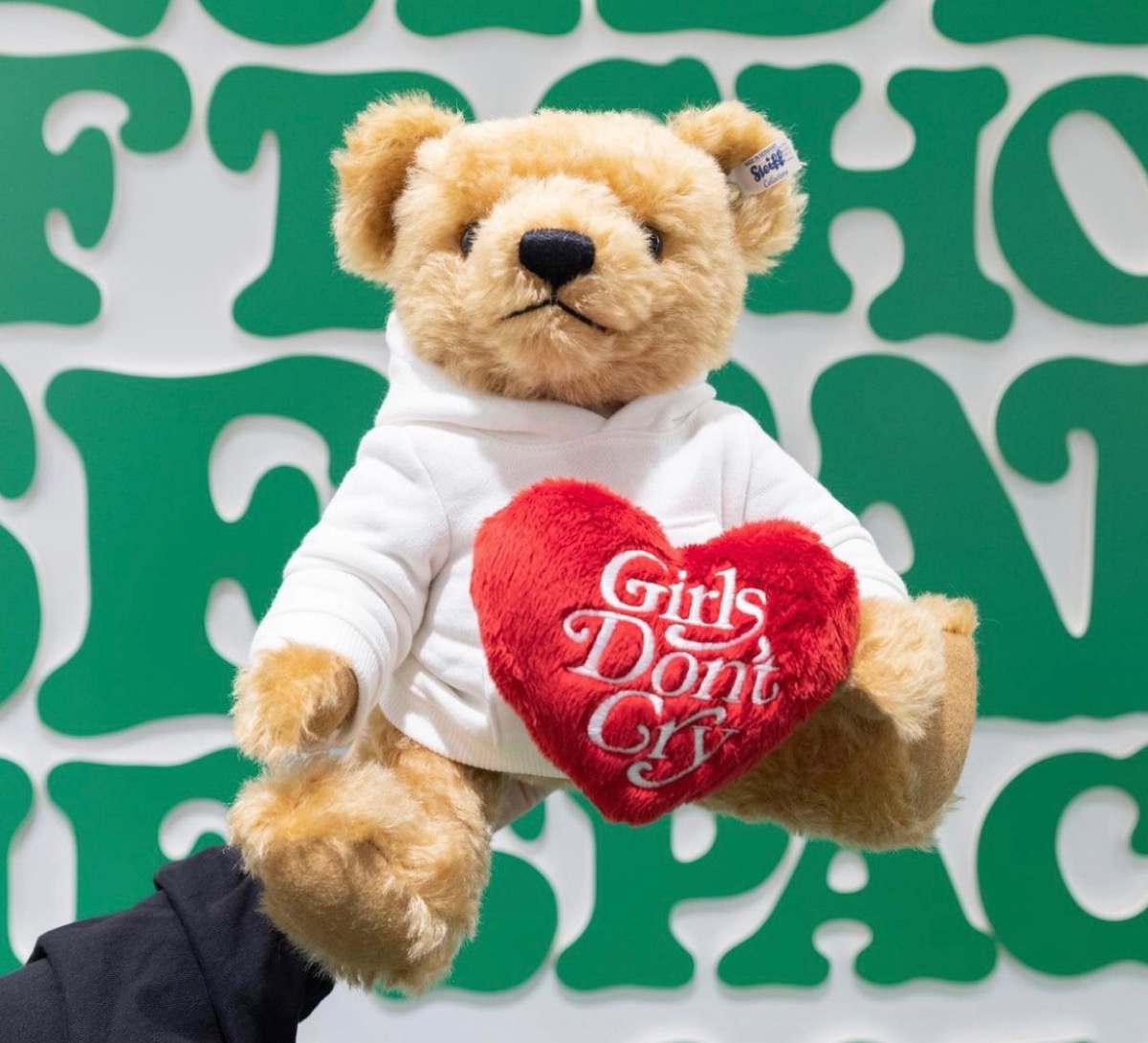 VERDY'S GIFT SHOP for 伊勢丹新宿店」で販売された Girls Don't Cry