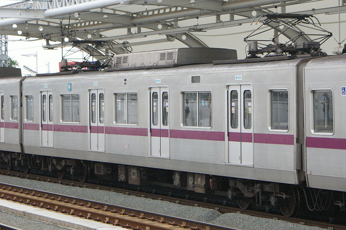 形式ガイド【東京メトロ8000系】 - 日本の旅・鉄道見聞録-