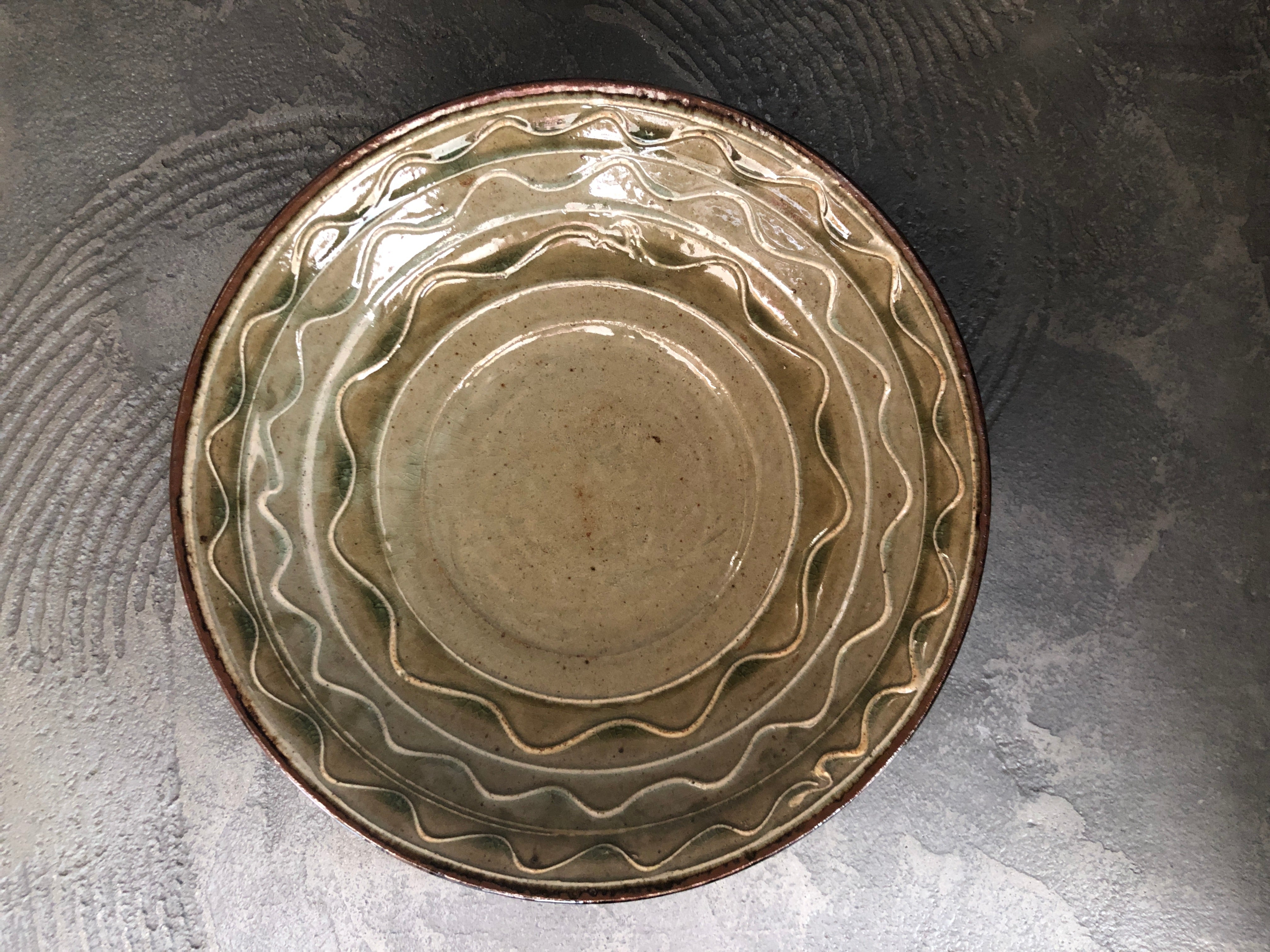 中嶋窯【秋田】中嶋健一 イッチン 灰釉尺皿 – UTSUWA HIYORI