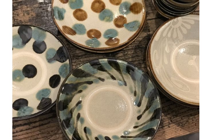 やちむん大皿7寸～8寸 | 大皿 | 商品紹介 | 東京の食器専門店・うつわ