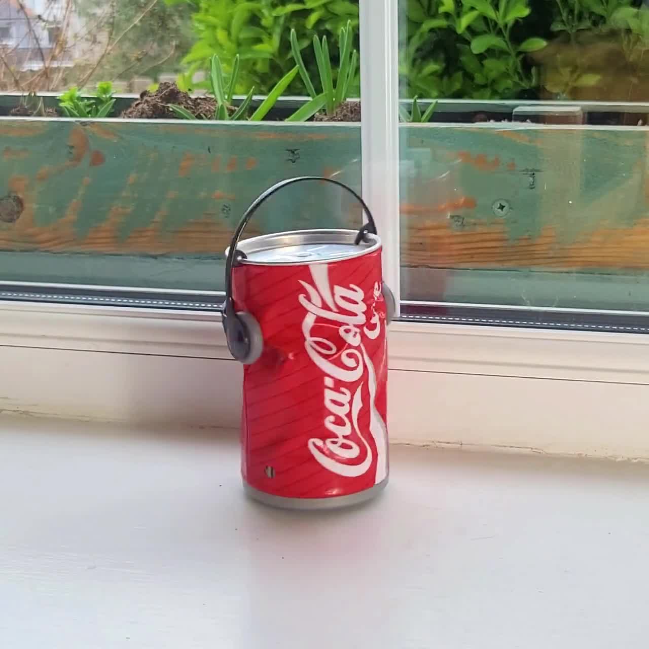 Rare Coca Cola Dancing Coke Can - Musican Rock'n Canadians 1990s