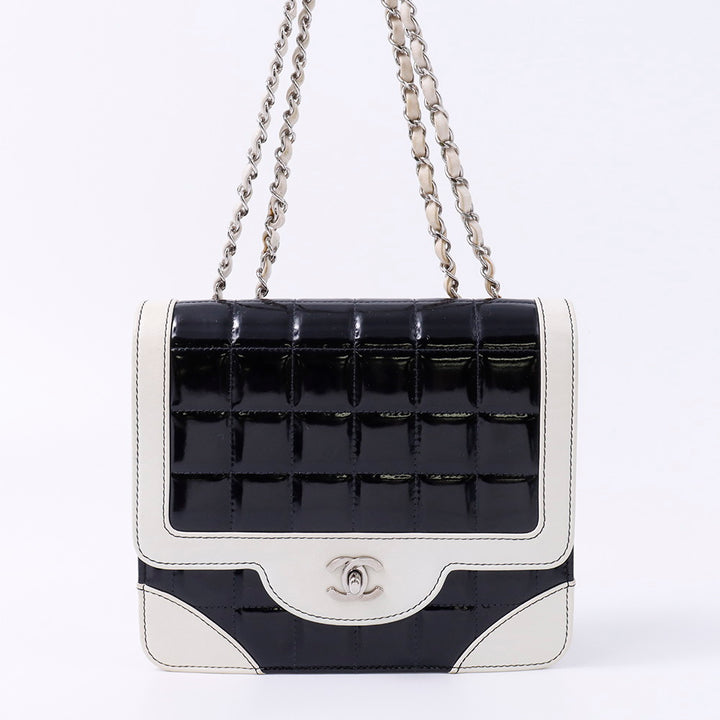 CHANEL チョコバー チェーンショルダーバッグ 黒/白 A16524 Patent