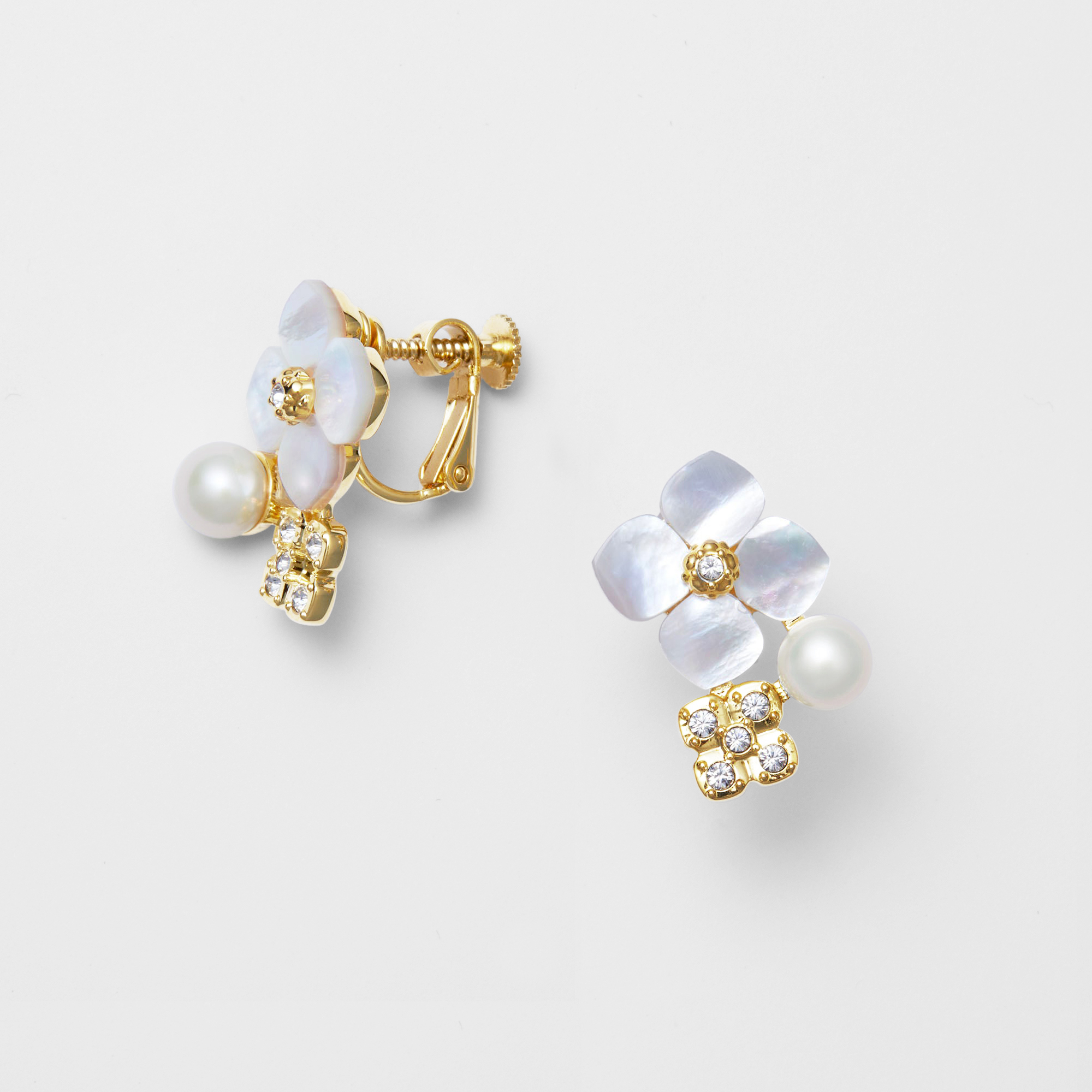 VBME3070__DT 淡水パール シェルフラワー イヤリング｜イヤリング