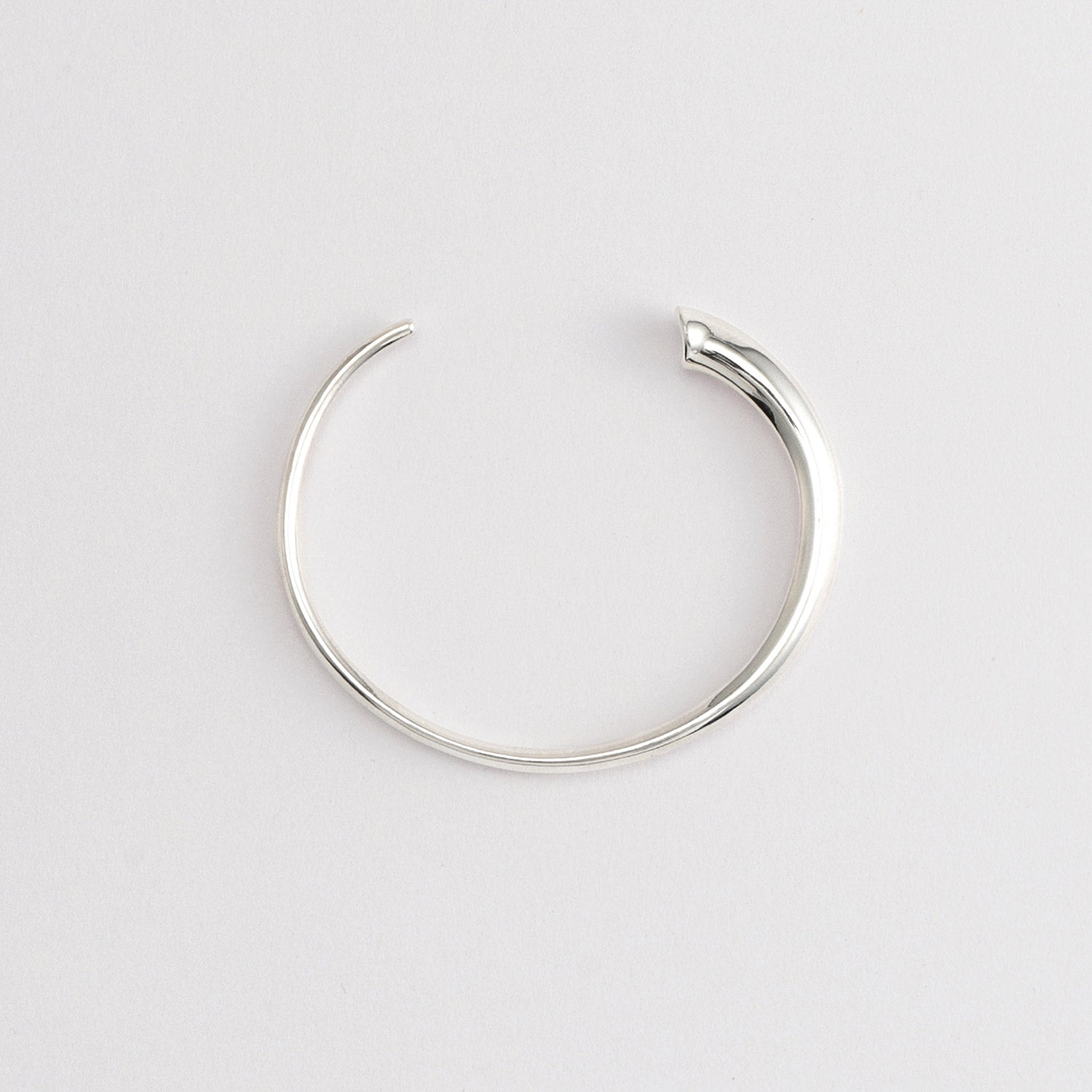 Horn バングル (M) – VERMILLION