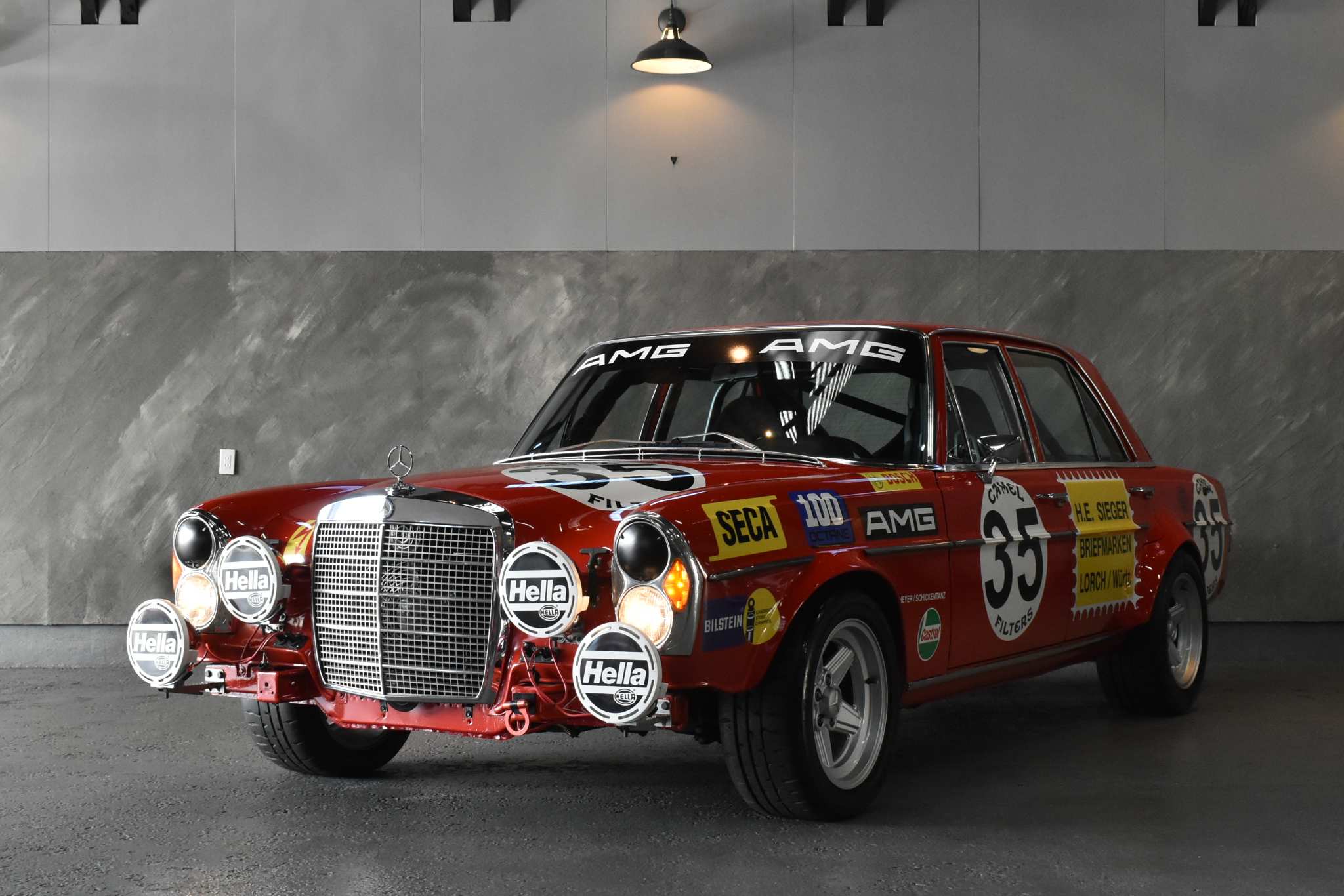 1972年 メルセデス・ベンツ 280SE 4.5(300SEL 6.8 AMG Red Pig Spec