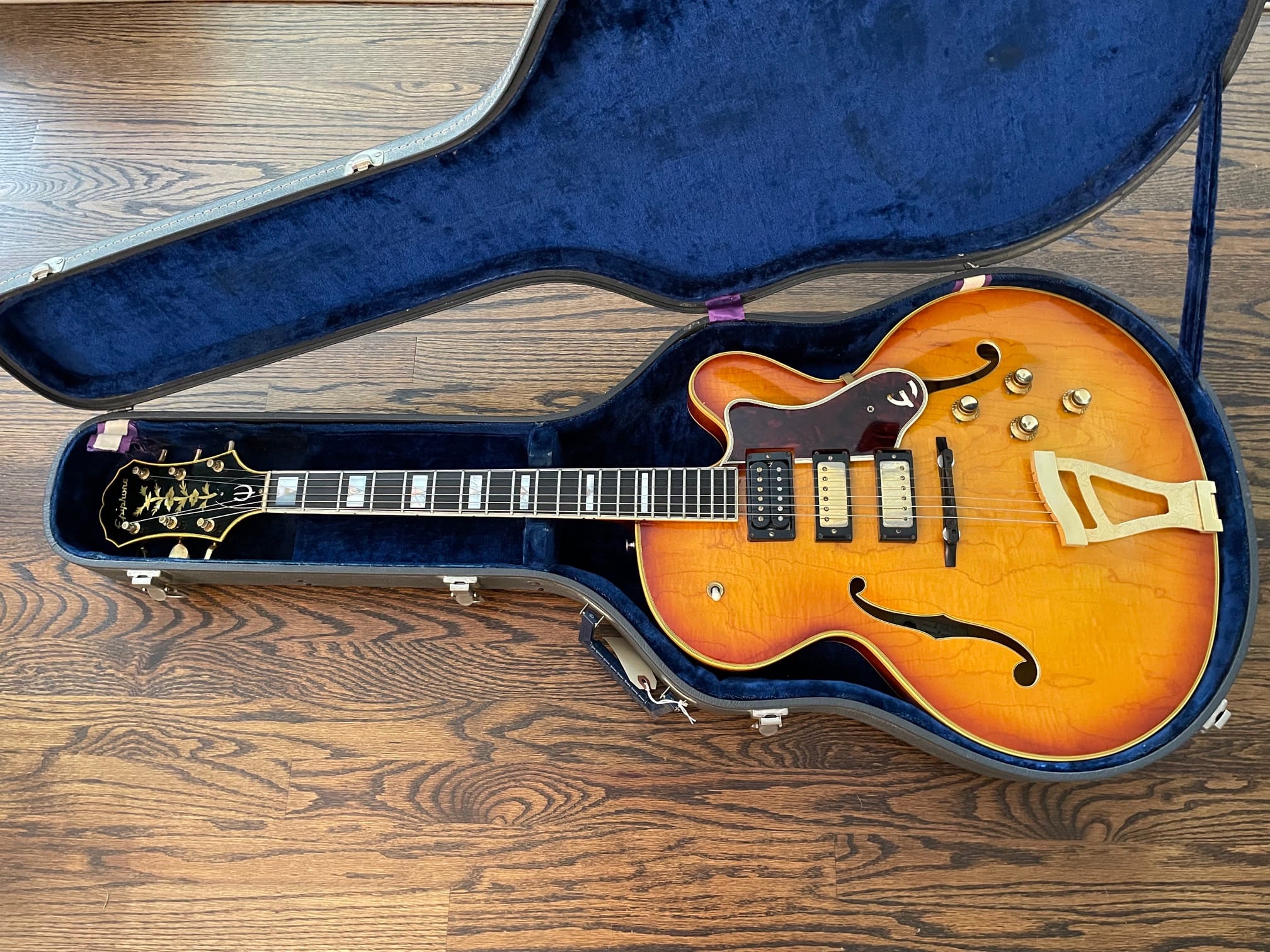 1966 Epiphone Emperor E112T - Vintage Guitar Gallery of Long Island