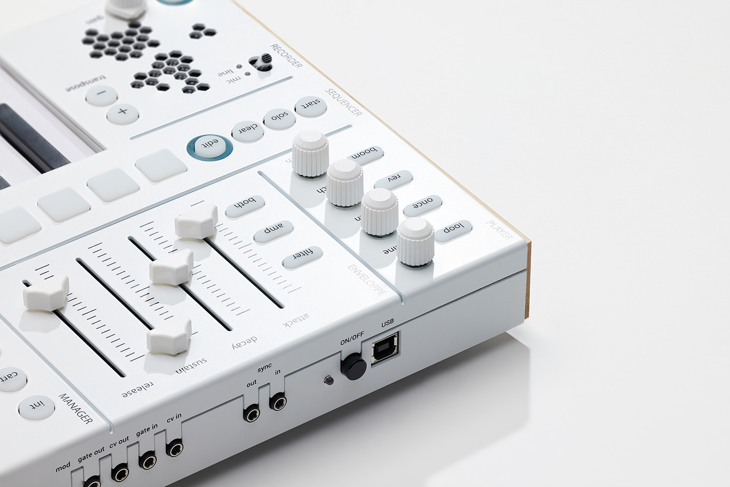Kiviak Instruments WoFI Cloud-Connected Sampler Synthesizer