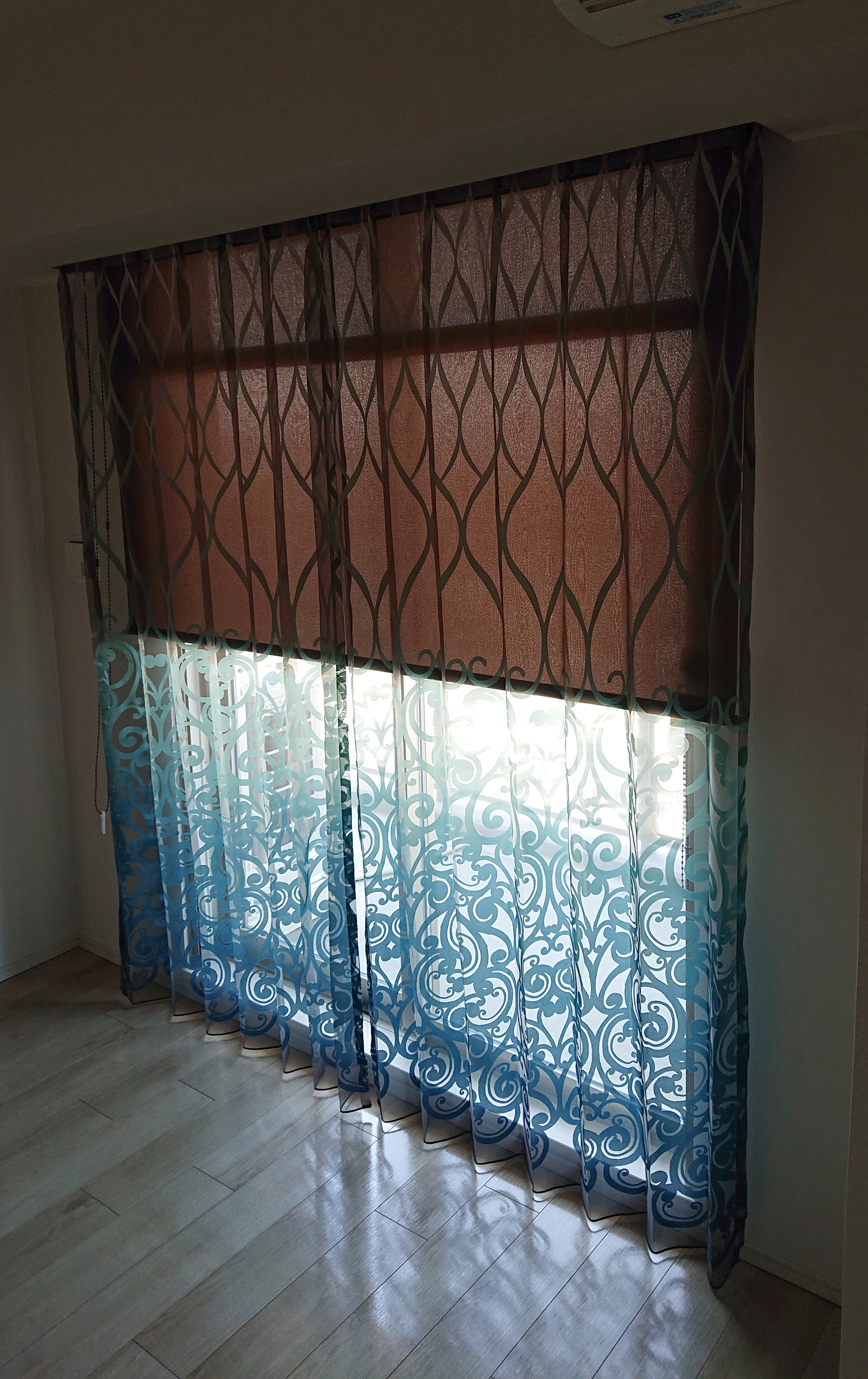 気品あふれるフィスバのレースカーテン。 | ヴィードパレット株式会社