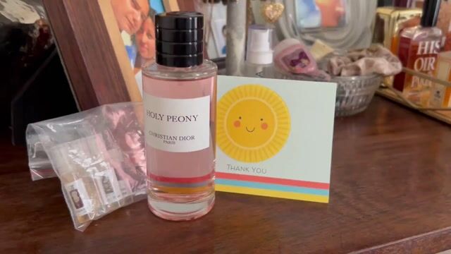 Holy Peony Dior 香水- 一款2019年女用香水