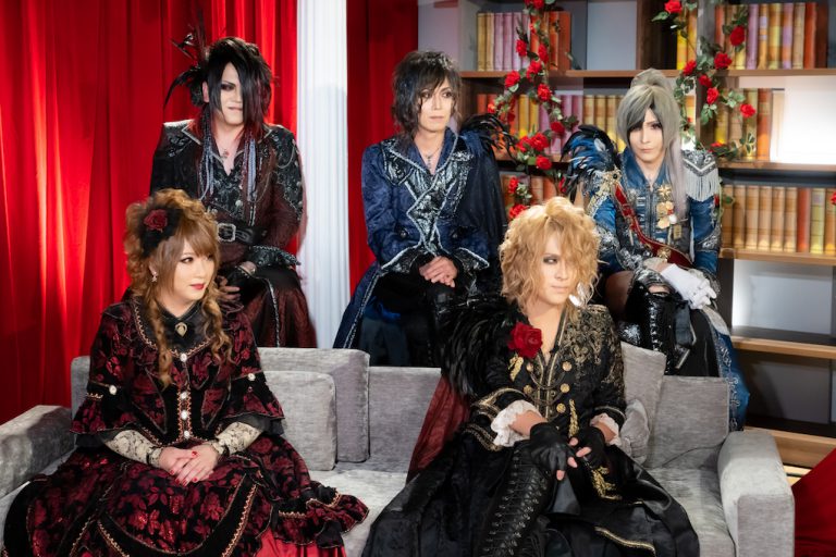 ヴィジュアル系主義」Versaillesの放送・配信に先駆けて、収録時写真