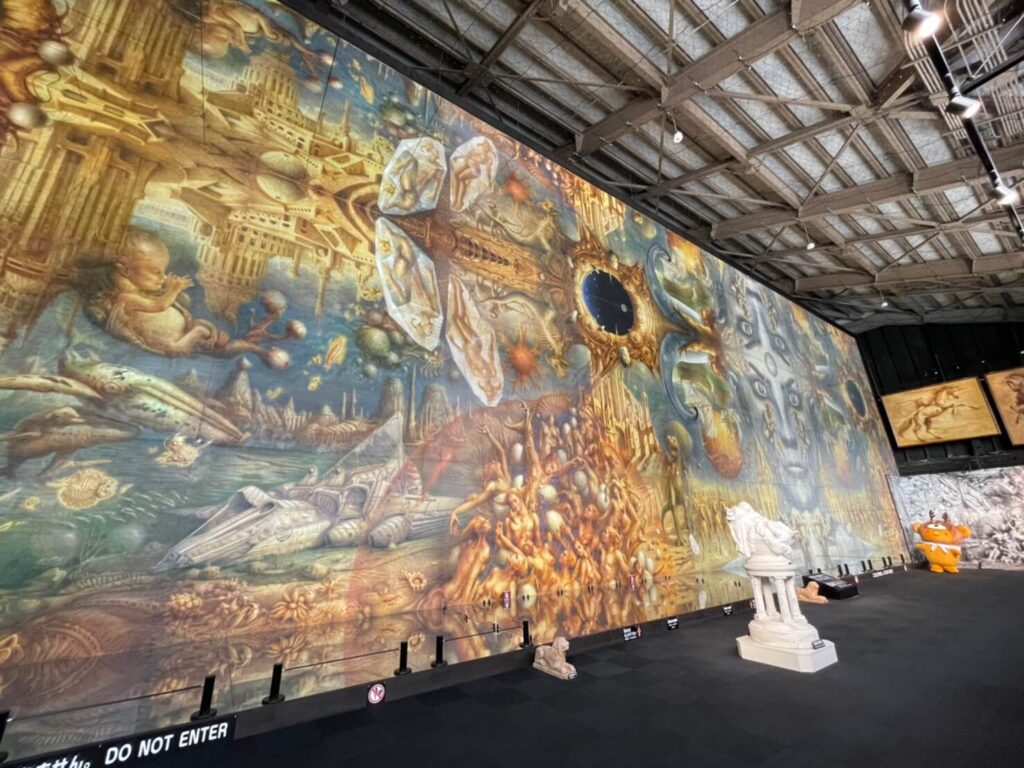 新冠町 世界最大級の超巨大油絵に出会える”ディマシオ美術館