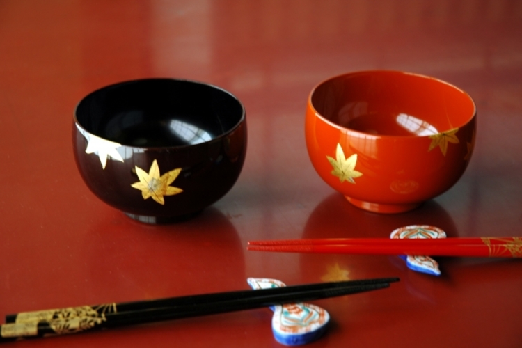 美しい蒔絵に魅了される「金沢漆器」とは？特徴や歴史もご紹介