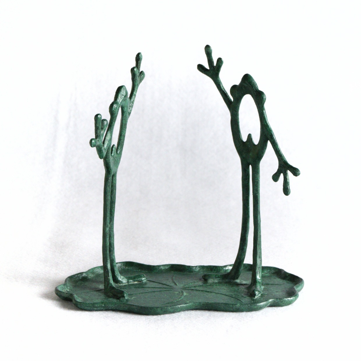 青銅置物「京のカエル、大阪のカエル」 | 和銅寛オフィシャルサイト