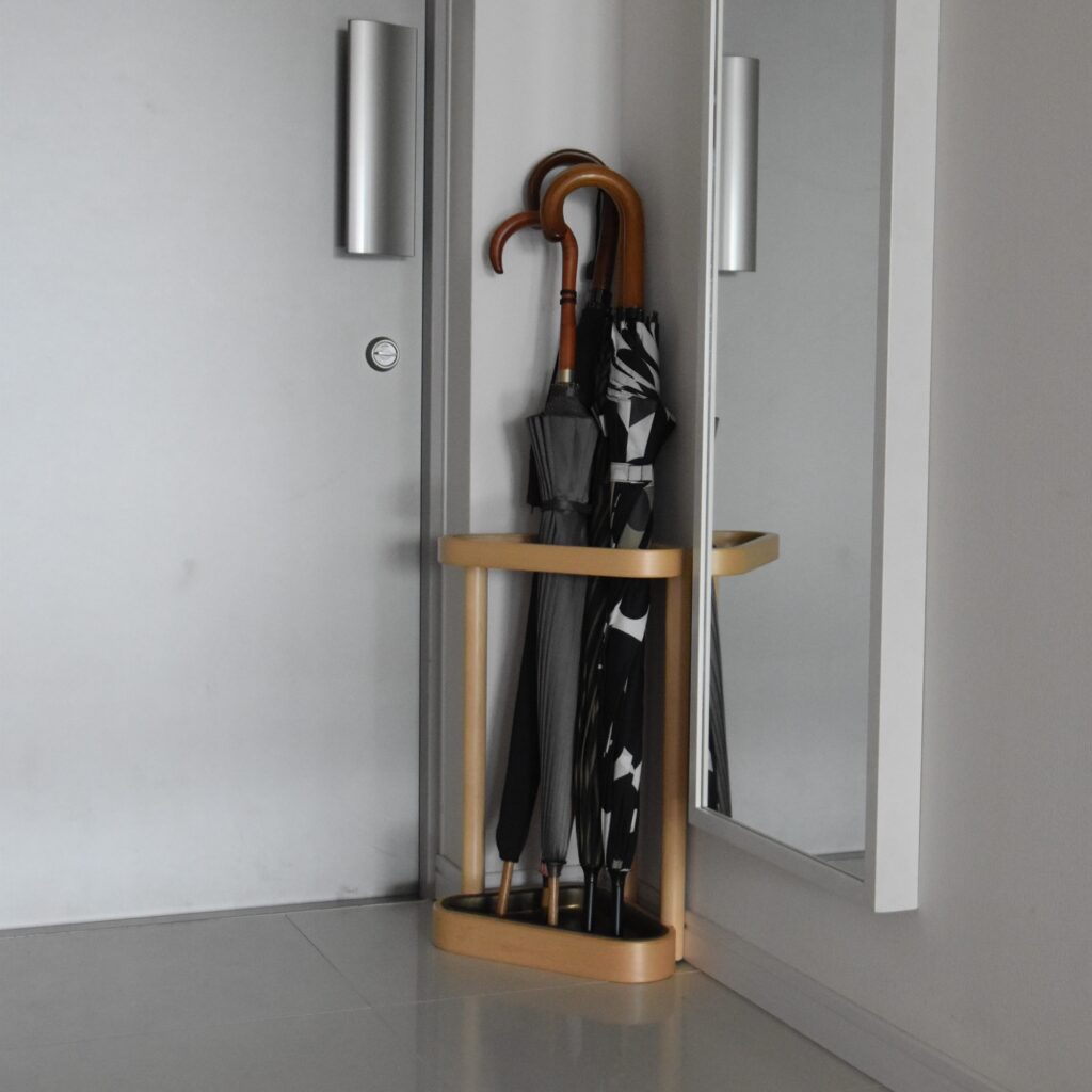 artek 】バーチと真鍮の傘立ての7年間の変化【 Umbrella stand 115