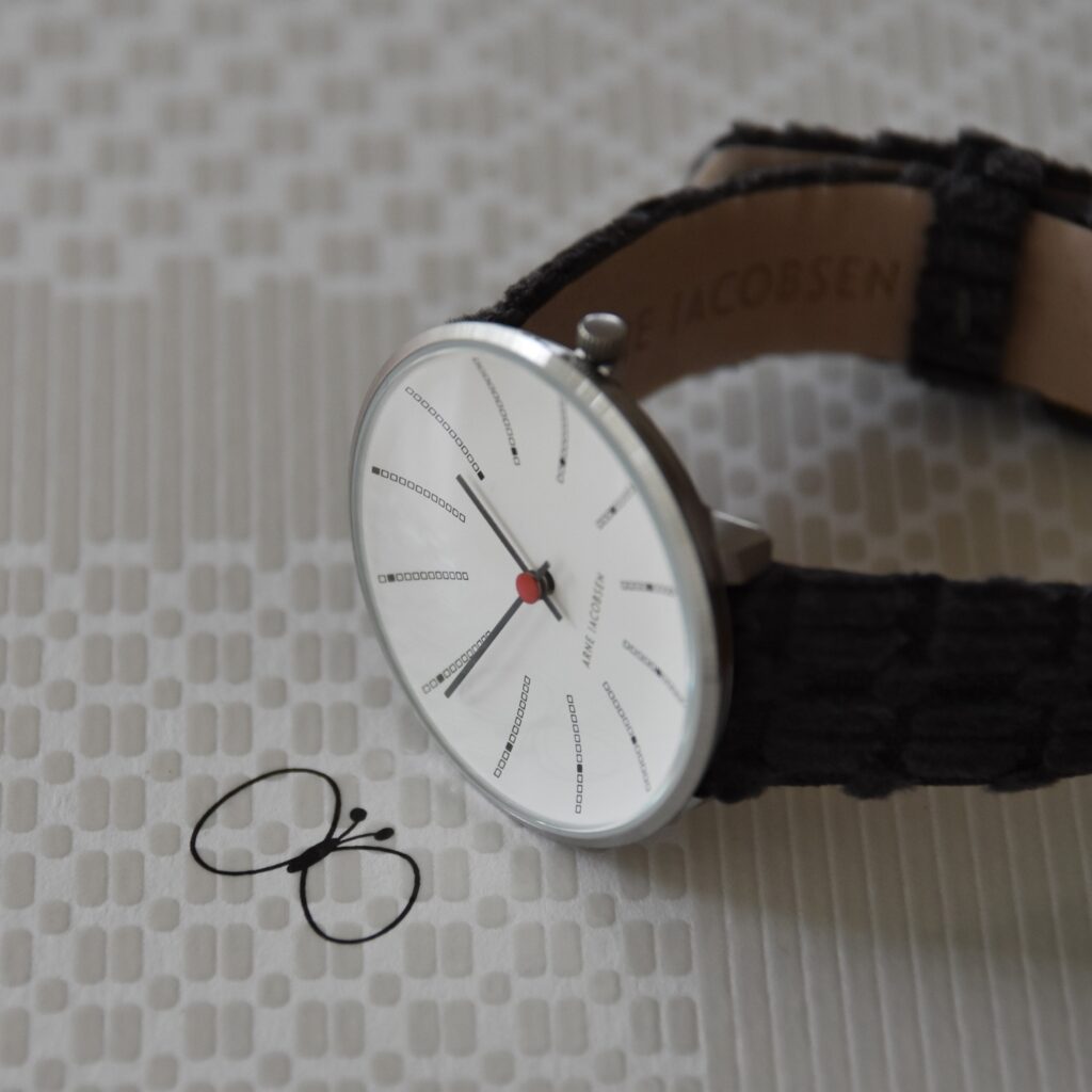 ミナペルホネン×アルネヤコブセン】腕時計を買いました【 BANKERS