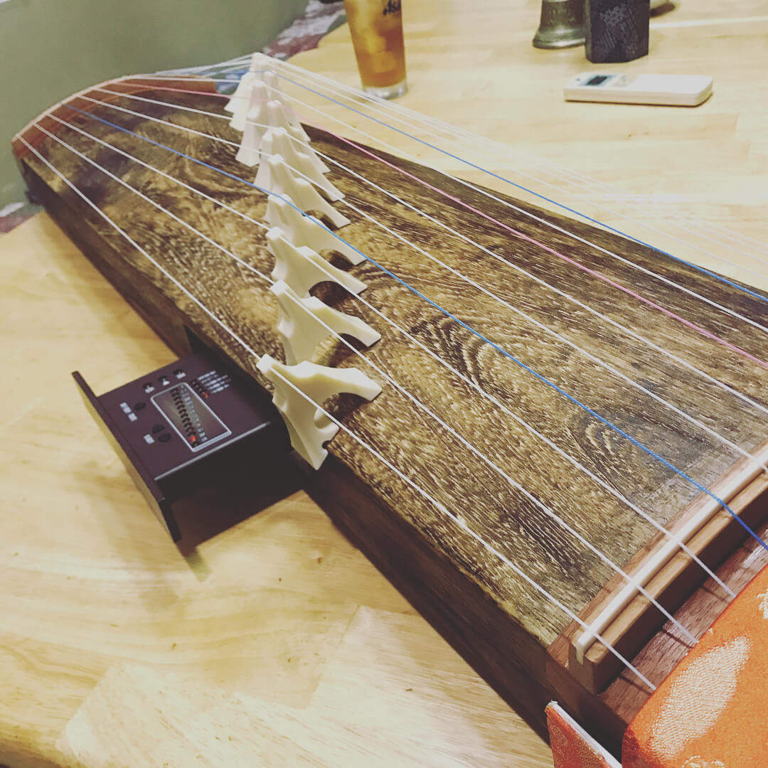 コンパクト箏『NEO-KOTO 輝』を紹介。お箏を始めたいという人に