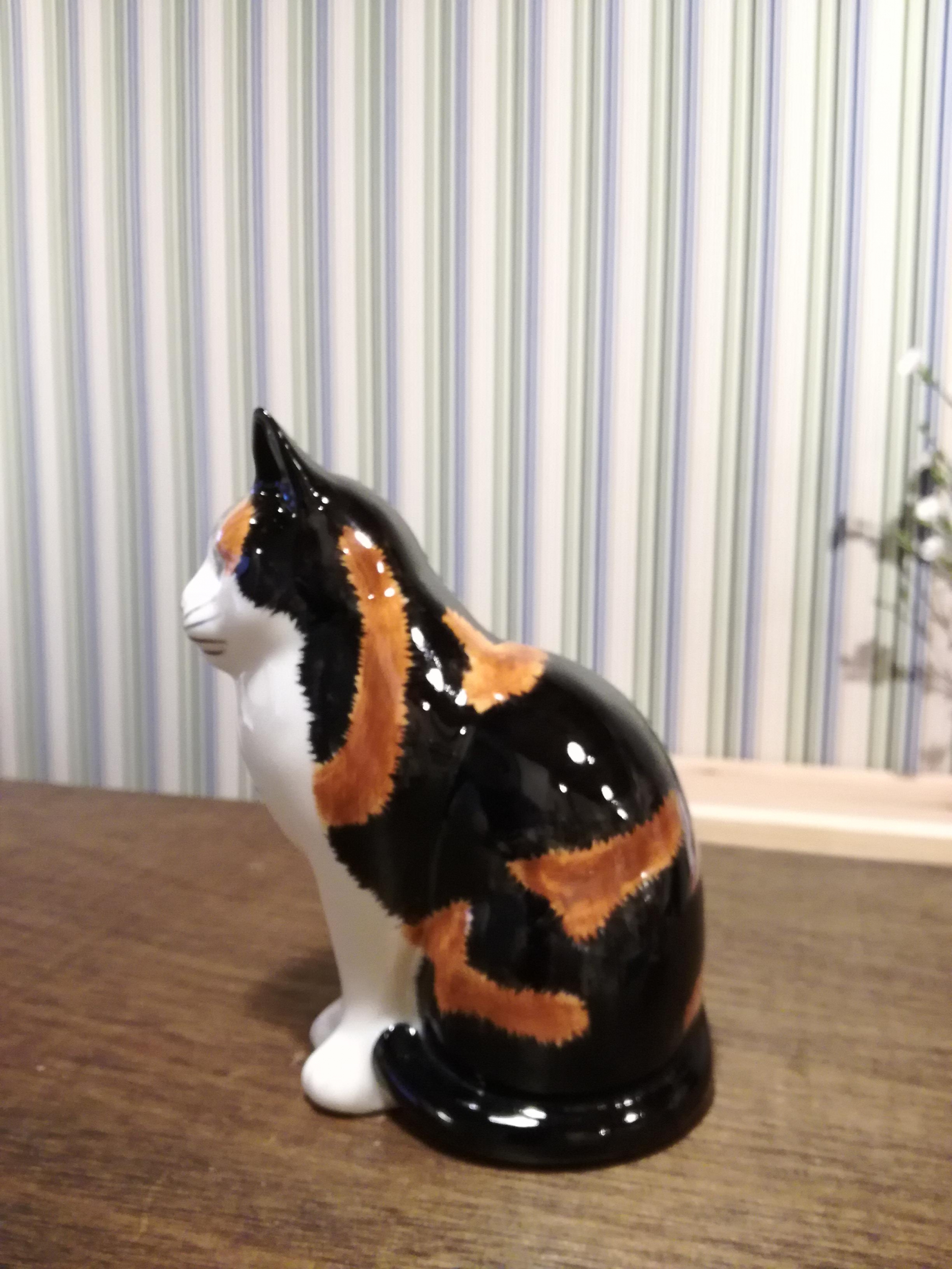 Quail Ceramics社 貯金箱（三毛猫 Eleanor） | 猫本専門書店 書肆 吾輩堂