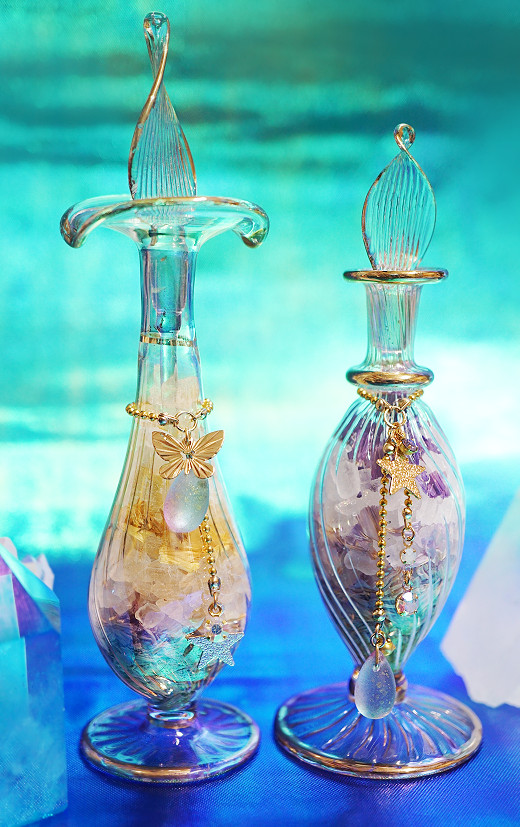 六花さんのアロマモイストポプリ(香水瓶型)