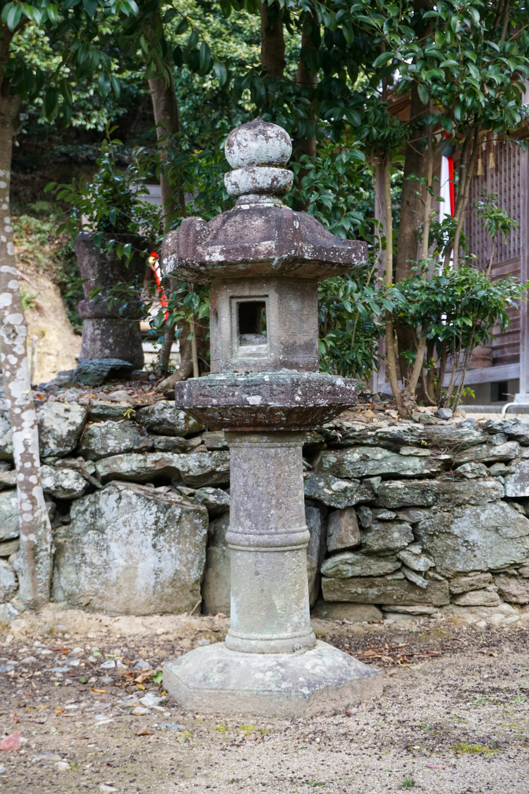 相賀大神社石燈籠 | わかやまの文化財