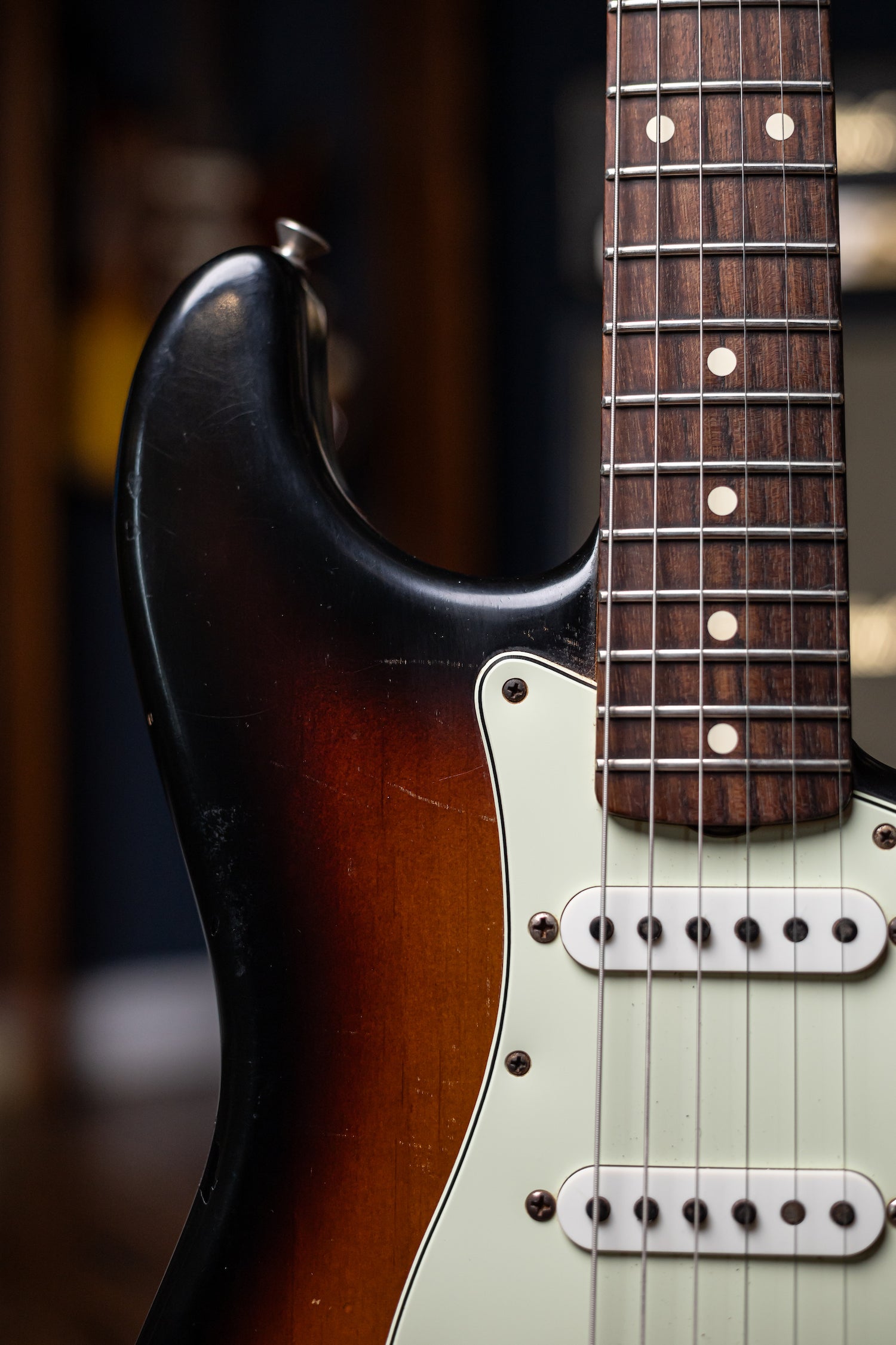 2016 Fender Road Worn 60's Stratocaster - Sunburst – Walt Grace