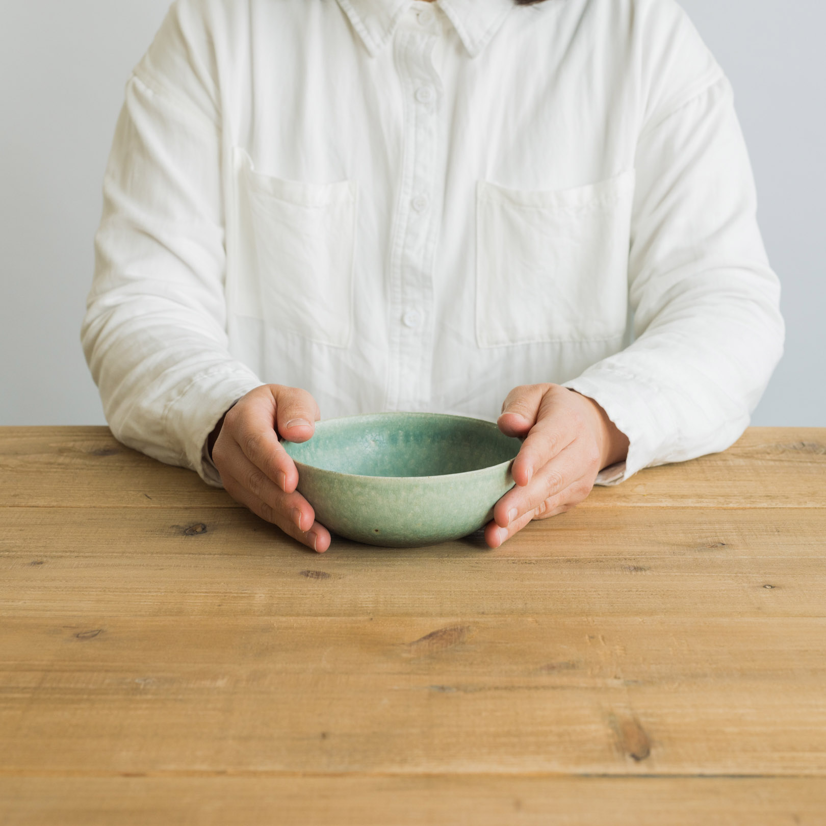 ボウルM（淡青磁） | 明山 オンラインショップ
