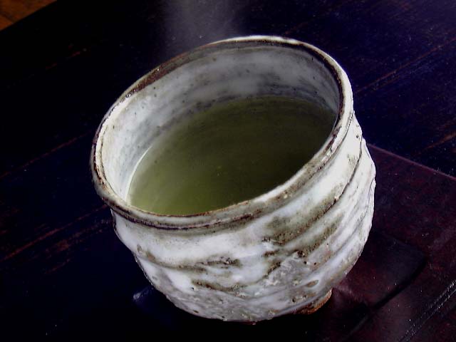 萩焼湯のみ茶碗（けずり白がけ湯呑み） - 【おとなの和食器屋 さんすい