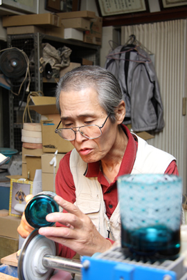 黒川昭男・江戸切子 ｜ WAZAMON 職人館