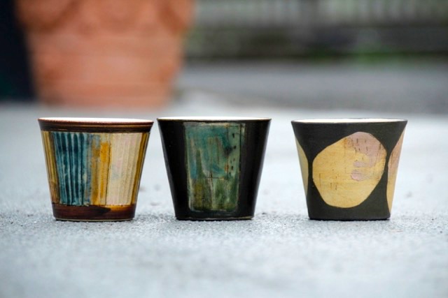 沖縄の小さな食器工房シマシマポタリ。東京初の個展がジャーナル