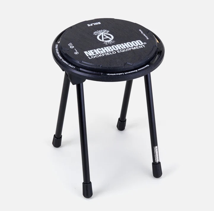 観葉植物をクールに演出する、ネイバーフッドとロックフィールド