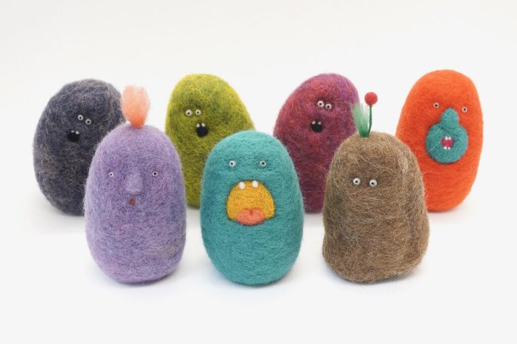 ゆる～い羊毛フェルト人形にほっこり！「ともだちのトモダチのともだち