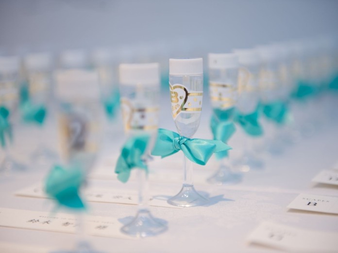 サムシングブルーで結婚式をハッピーに♪ 幸せになれる言い伝え