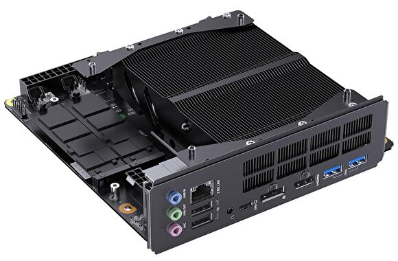 MINISFORUM BD790i、Ryzen 9 7945HXを搭載するマザーボードのスペック