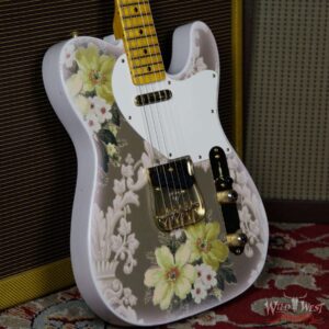 Fender Custom Shop Yuriy Shishkov Masterbuilt Retro Decor