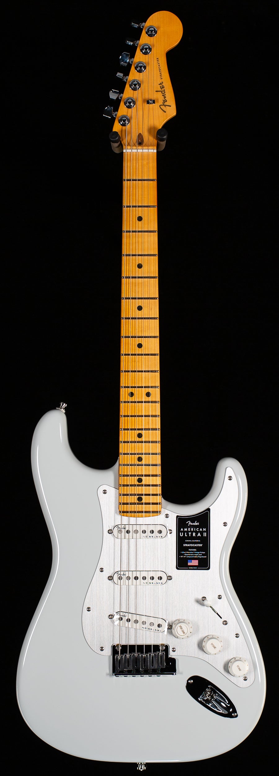Fender American Ultra II Stratocaster Maple Fingerboard Avalanche