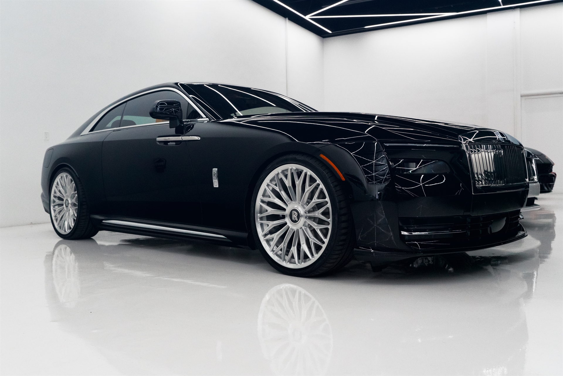 Rolls-Royce Spectre | Black Diamond | 1886 G-015 Wheels | Brushed