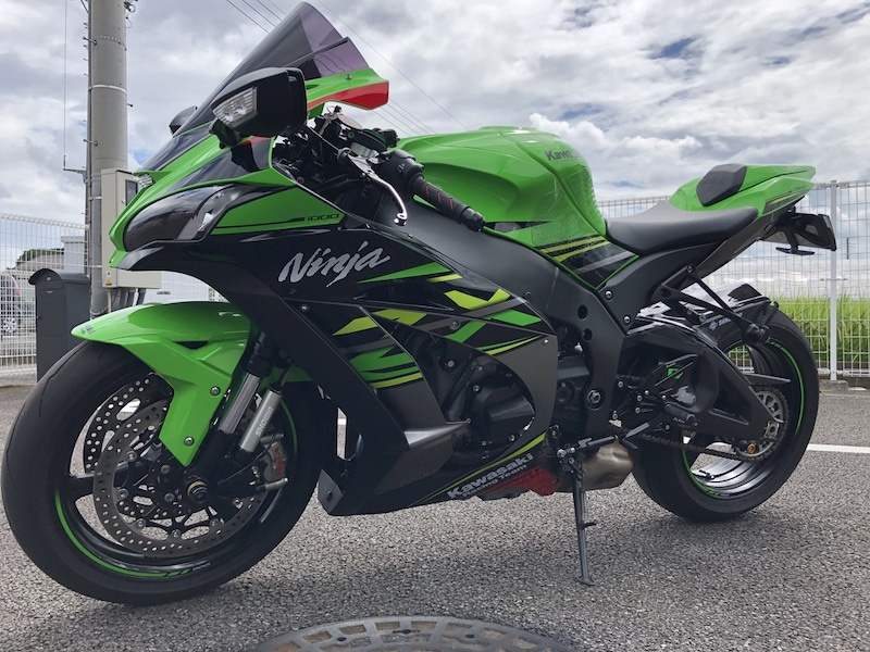 お客様のマシン＆製品紹介】NinjaZX-10Rにバックステップをセット