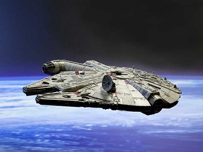 ビークルモデル ミレニアムファルコン | ウォルクラフト