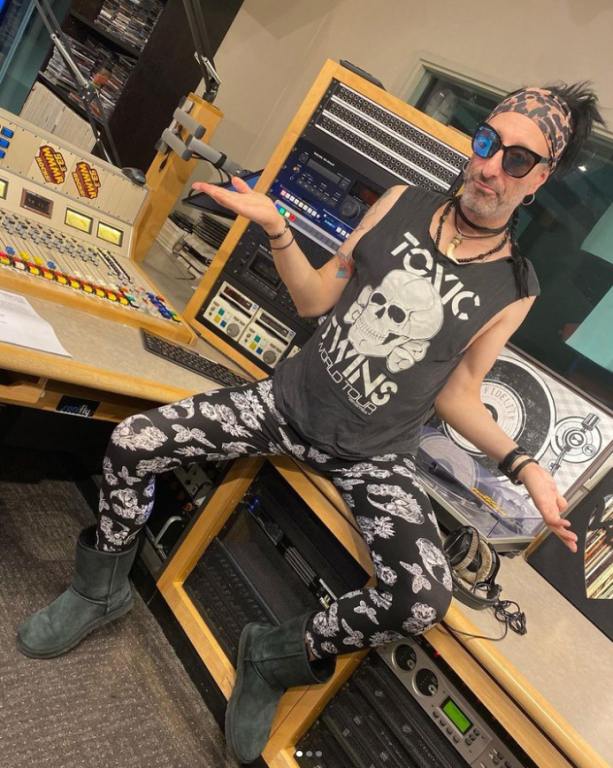 140 Rolling Stones T-Shirt -Keith Richards and the X-Pensive Winos