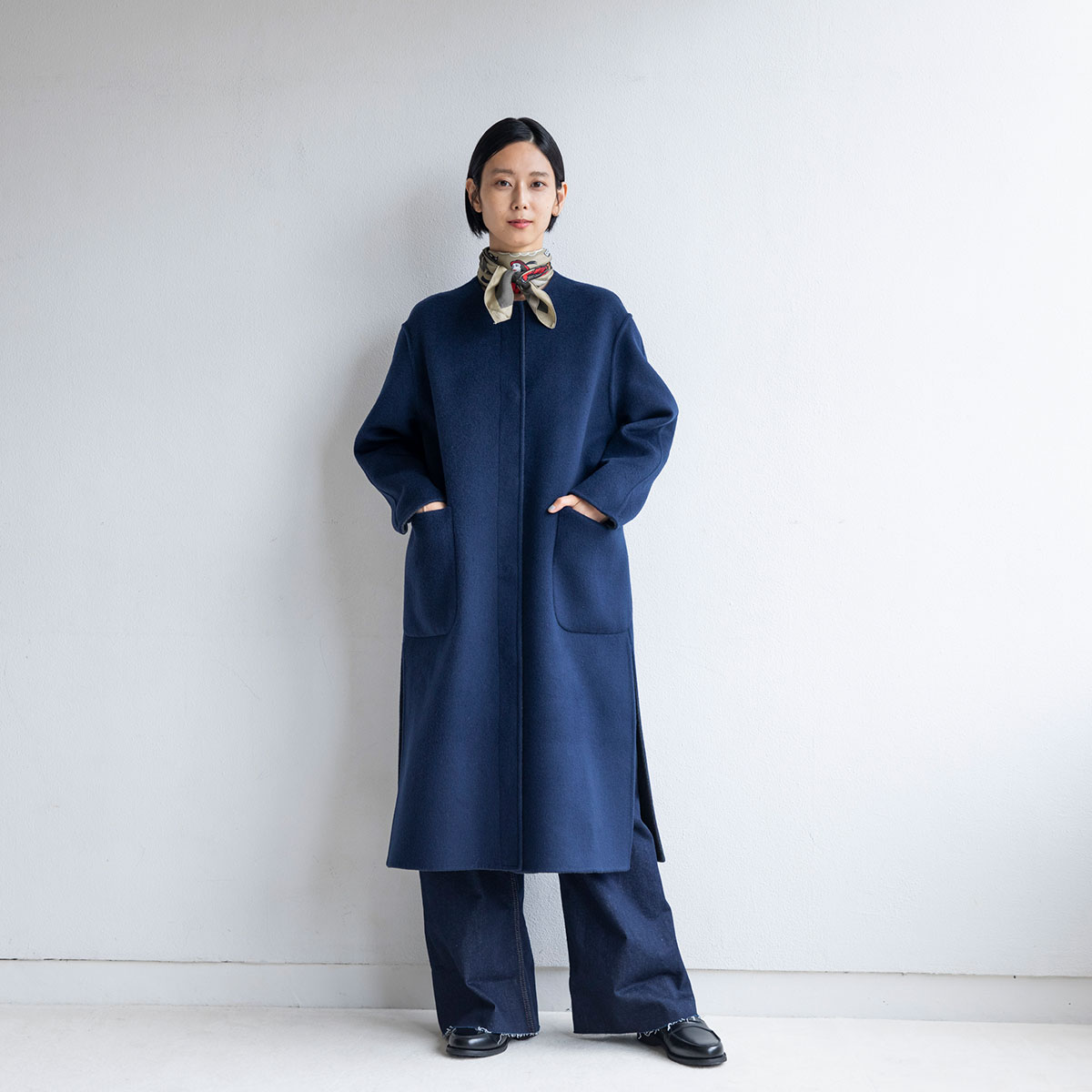 カシミヤリバーシブル ノーカラーコート（ボタン） - HARRISS GRACE