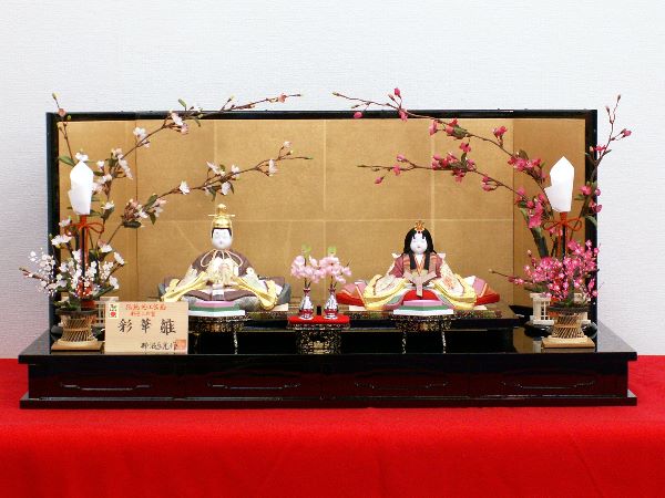 これが柿沼東光最高の技法『彩色二衣重』。この技法が柿沼東光の伝統