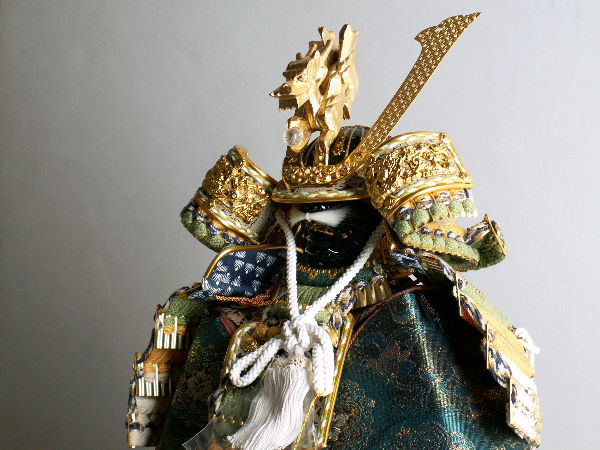 激安五月人形在庫処分】金小札色々威し大鎧8号単品が安い 五月人形