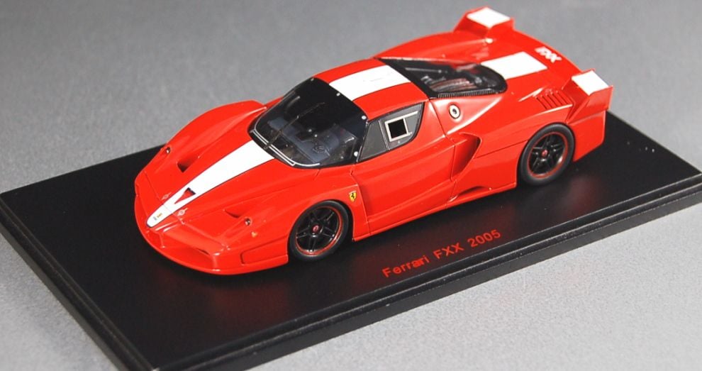 フェラーリ FXX (スーパーエンツォ) レッド (ミニカー) - ホビーサーチ