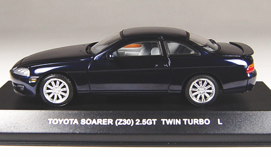 トヨタ ソアラ (Z30) 2.5GT ツインターボL (ダークブルーマイカ